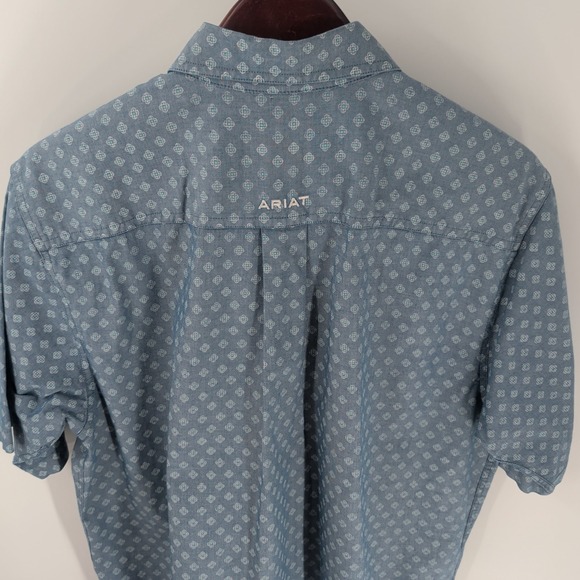 Vintage Ariat Stretch Short Sleeve Subtle Button-Down Shirt Light Blue Size M - Picture 9 of 9